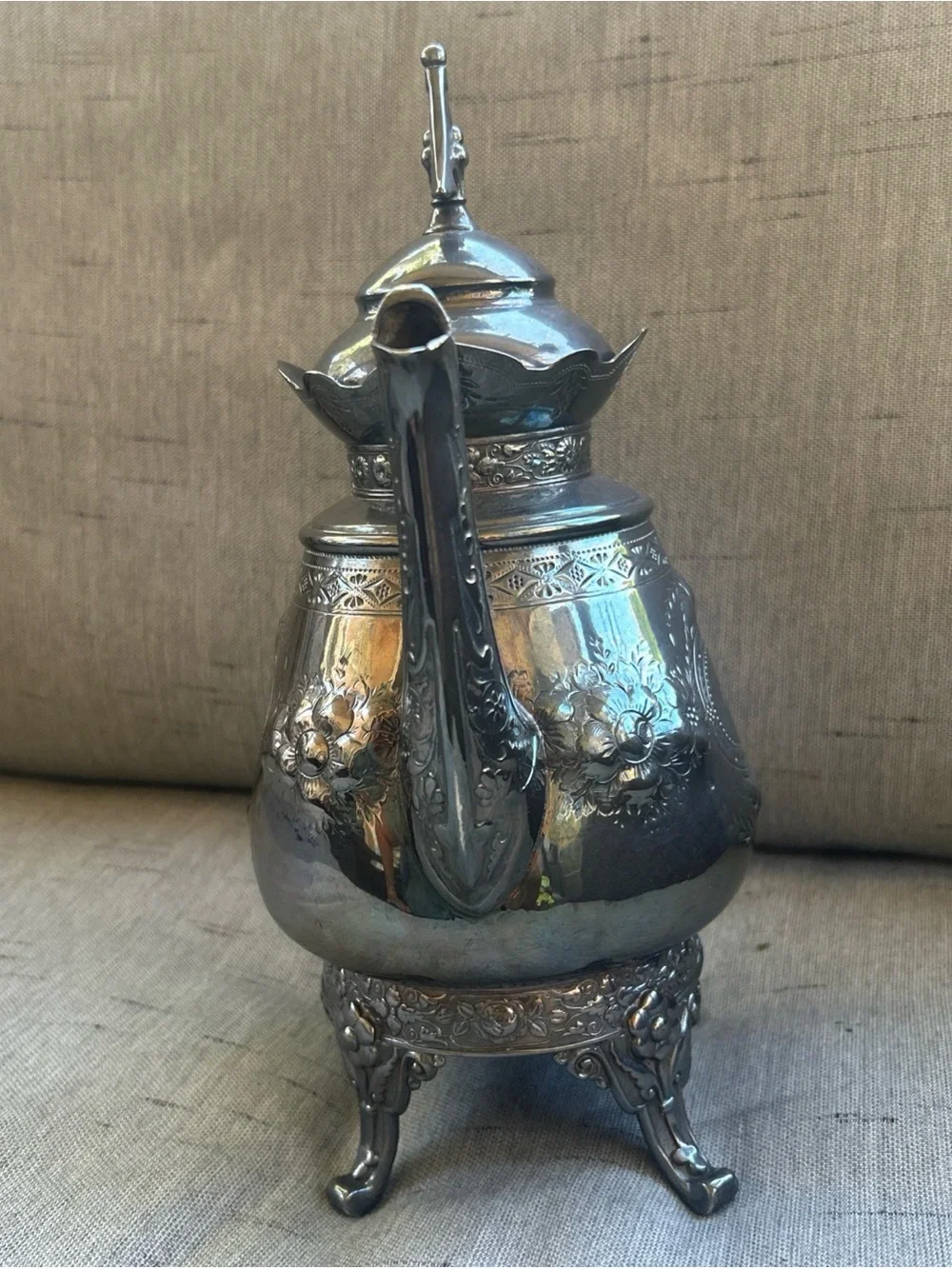 Antique 1896 Simpson Hall Miller & Co. Silver Treble Plate Coffee/Tea Pot 11.5”